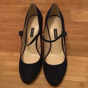 Nine West blue suede Mary Jane pump